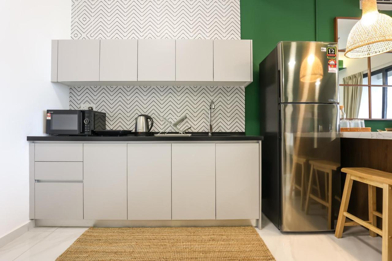 Peaceful Studio W Pool For 3 Pax - Сери-Кембанган Экстерьер фото